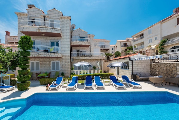 Seasonal outdoor pool