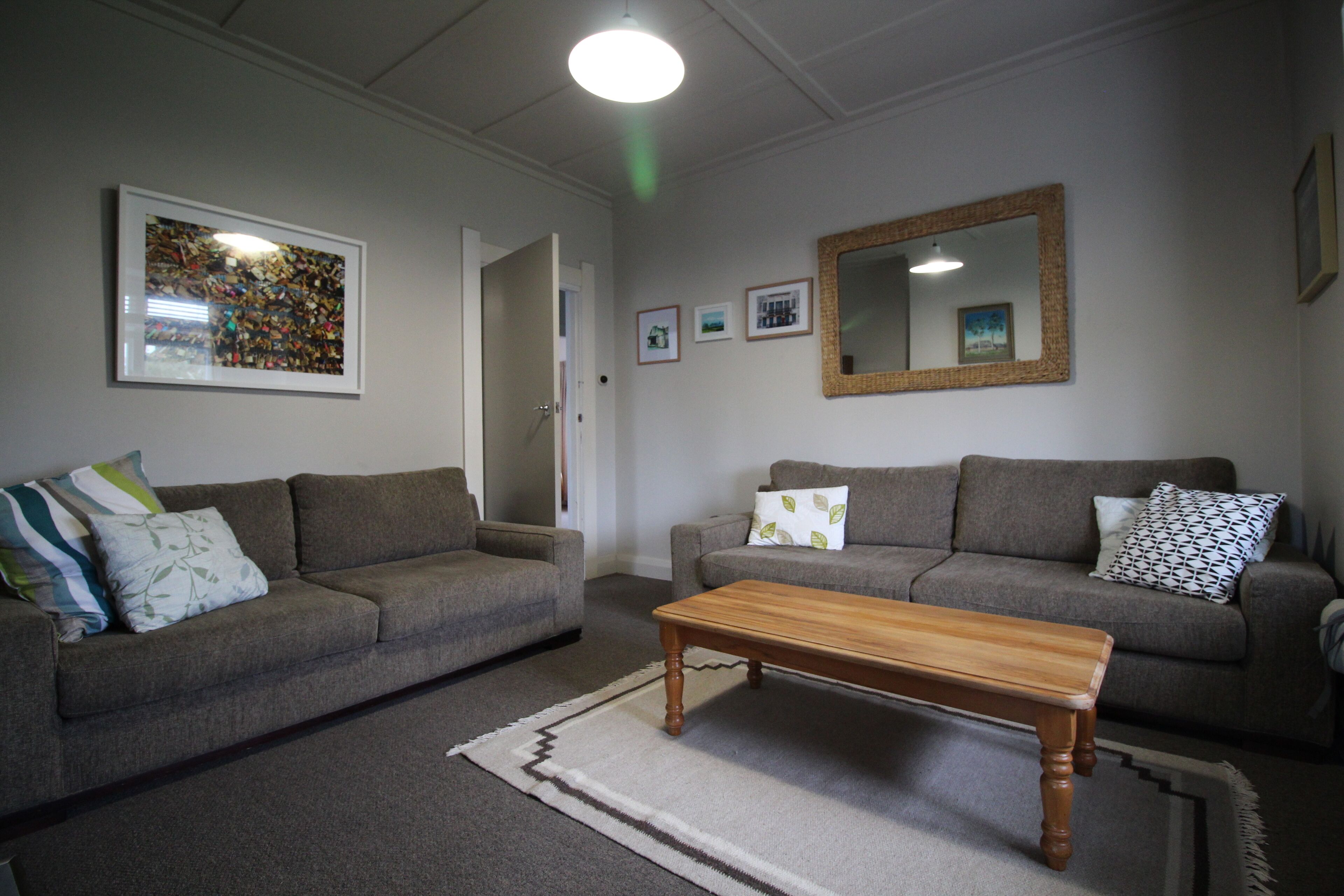 Vintage With Modern Touches By The Sea - New Zealand