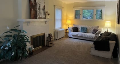 655 Walk to the Maid of the Mist