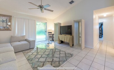 Family fun w/ Disney or events&parties near UCF (7min)