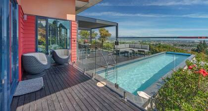 Pohutukawa House - Views, Pools, Serenity!