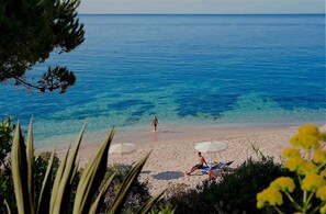 Sun-loungers, beach towels