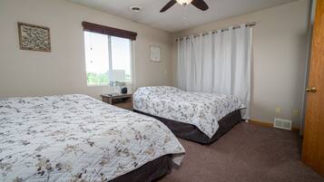 1 bedroom, WiFi, bed sheets