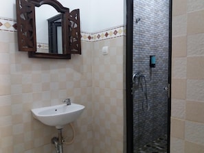 Shower, towels, soap