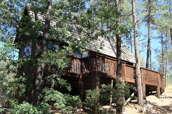 Private cabin on 1 acre in the Ponderosa Pines.