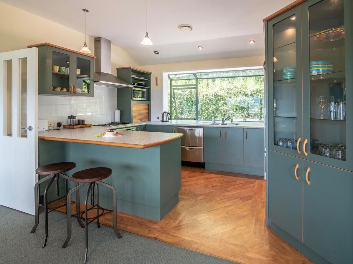 Réfrigérateur, micro-ondes, four, lave-vaisselle