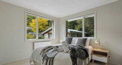 Alchemy Cottage - Arrowtown Holiday Home