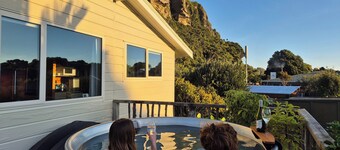 Nikauscapes - Hot tub in Punakaiki Village