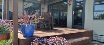 Laybak Retreat -Highly recommended comfortable Kiwi batch