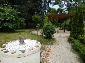 Property grounds - Bed and Breakfast in the setting sun 2 (Lamonzie-Saint-Martin)