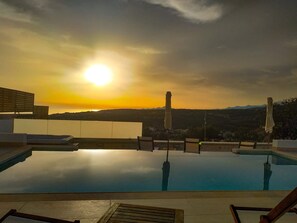 Outdoor pool, an infinity pool