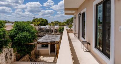 Hotel Colonial Zaci by GuruHotel