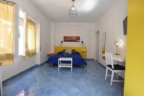 Habitación Confort, vistas al jardín | Escritorio, cortinas opacas, wifi gratis y ropa de cama