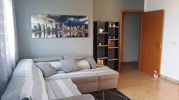 Fernseher, Stereoanlage