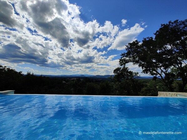 Piscine extérieure, piscine chauffée