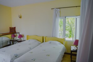 In-room safe, desk, laptop workspace, iron/ironing board - Villa Radani (Trou d'Eau Douce)