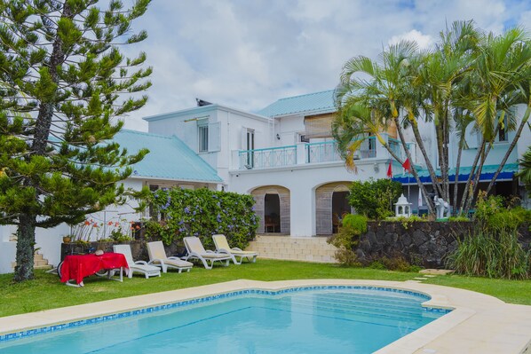 Outdoor pool - Villa Radani (Trou d'Eau Douce)