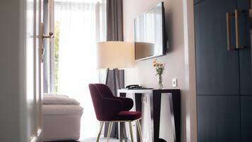 Superior-Doppelzimmer, 1Â King-Bett, Balkon, Bergblick | Zimmerausstattung