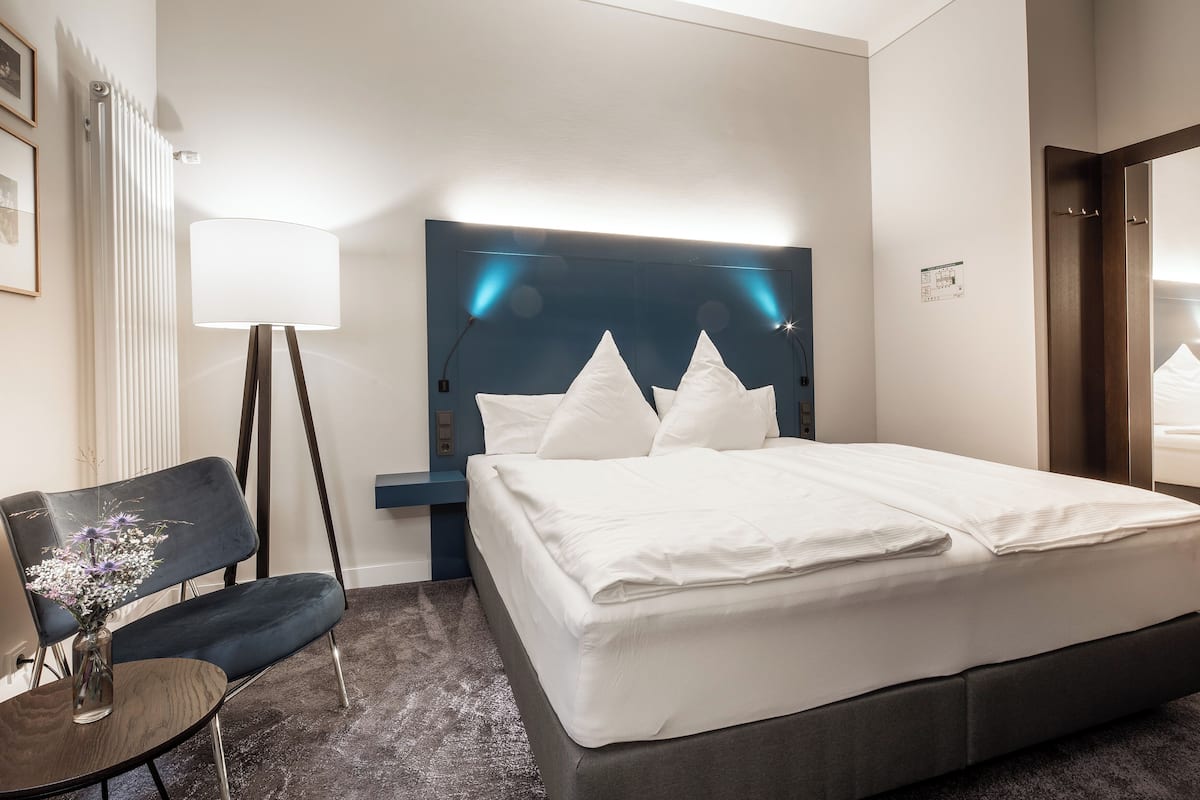 Habitació doble superior, 1 llit de matrimoni gran, balcó, vistes a la muntanya | Vista des de l'habitació