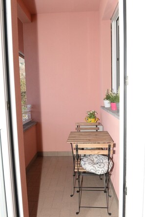 Outdoor dining - Casa Luisa: Lake & Mountain (Bellano)