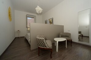 Interior - Casa Luisa: Lake & Mountain (Bellano)