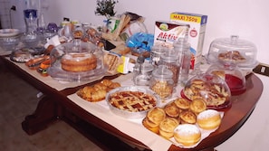 Free daily full breakfast - Villetta Orchidea (Giuggianello)