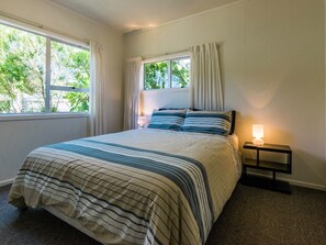 3 Schlafzimmer, Bügeleisen/Bügelbrett, WLAN, Bettwäsche