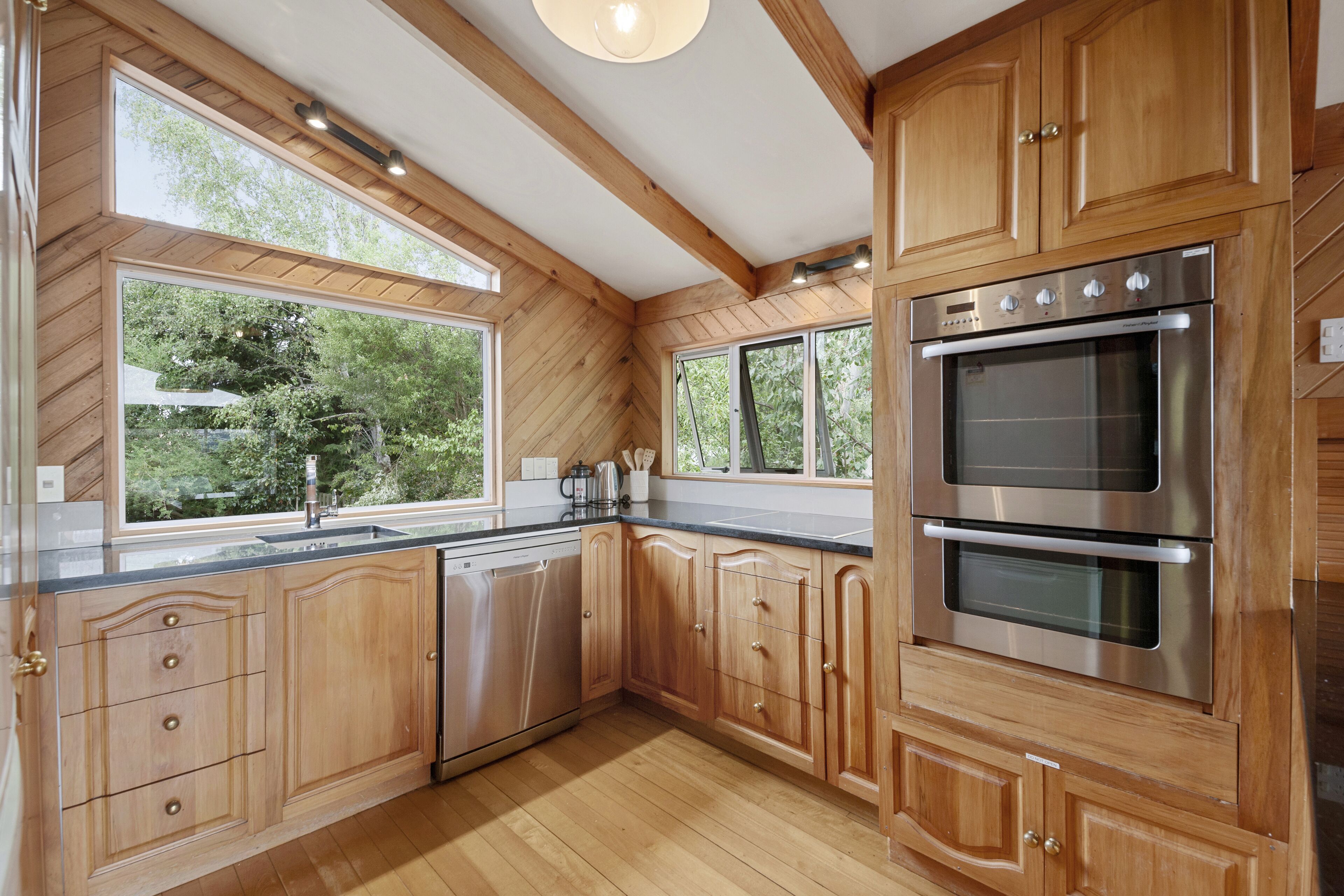 Réfrigérateur, micro-ondes, four, lave-vaisselle