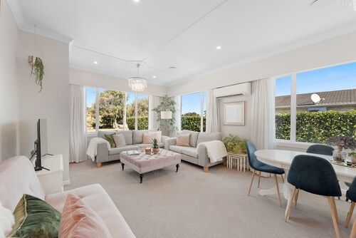 WARM & MODERN ART DECO HOME