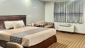 客房, 1 张特大床, 无烟房 | 熨斗/熨衣板、免费 WiFi、床单