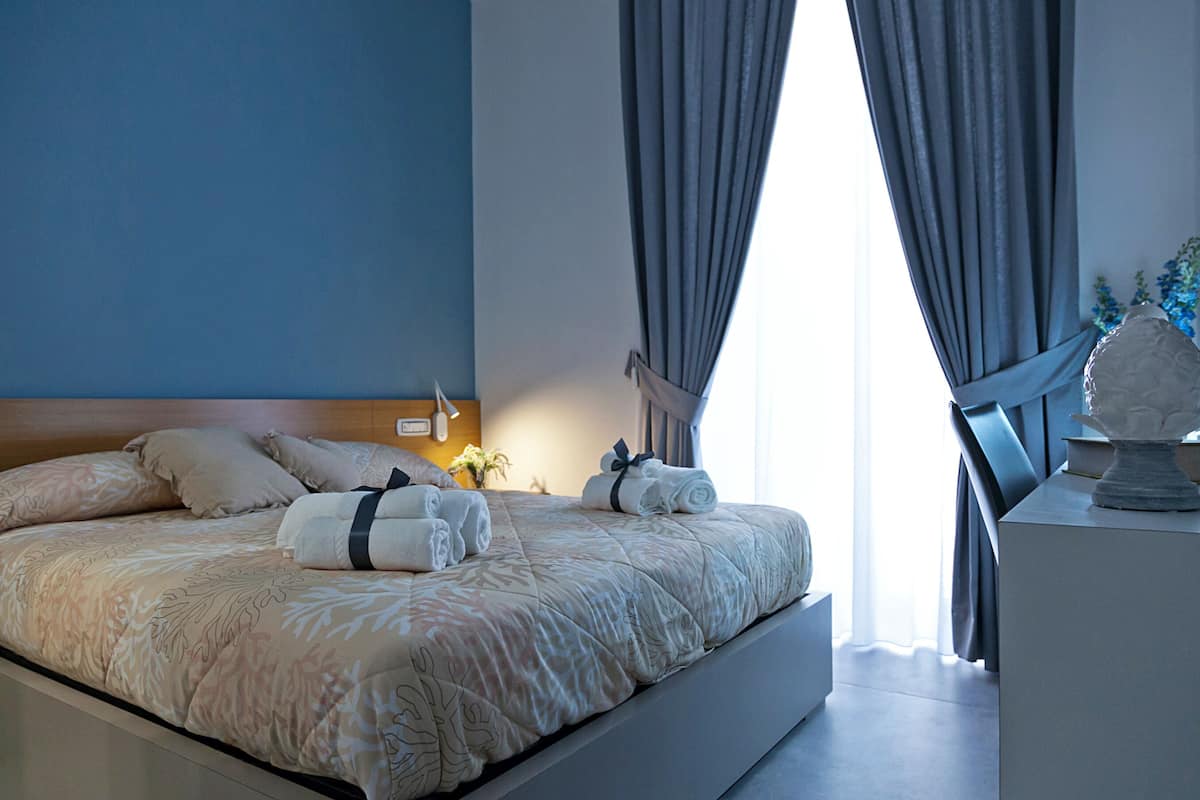 Luxe beddengoed, donzen dekbedden, bedden met traagschuimmatras