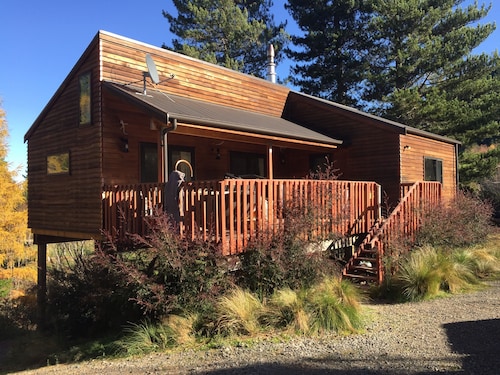 Hanmer Tree House - unique location on forest edge