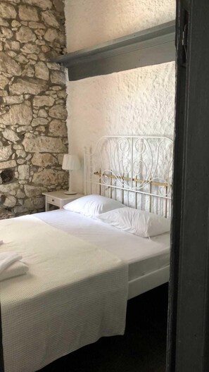 Superior Room | Desk, blackout curtains, rollaway beds, free WiFi - Nazenin Boutique Hotel (Cesme)
