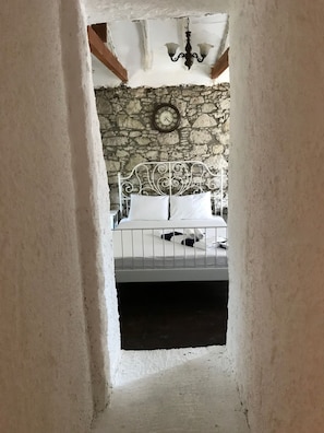 Desk, blackout curtains, rollaway beds, free WiFi - Nazenin Boutique Hotel (Cesme)