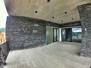 Property entrance - Gogo Apartments New Gudauri (Kazbegi)