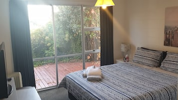 6 Schlafzimmer, Bügeleisen/Bügelbrett, kostenloses WLAN