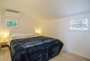 1 quarto, acesso à internet, roupa de cama