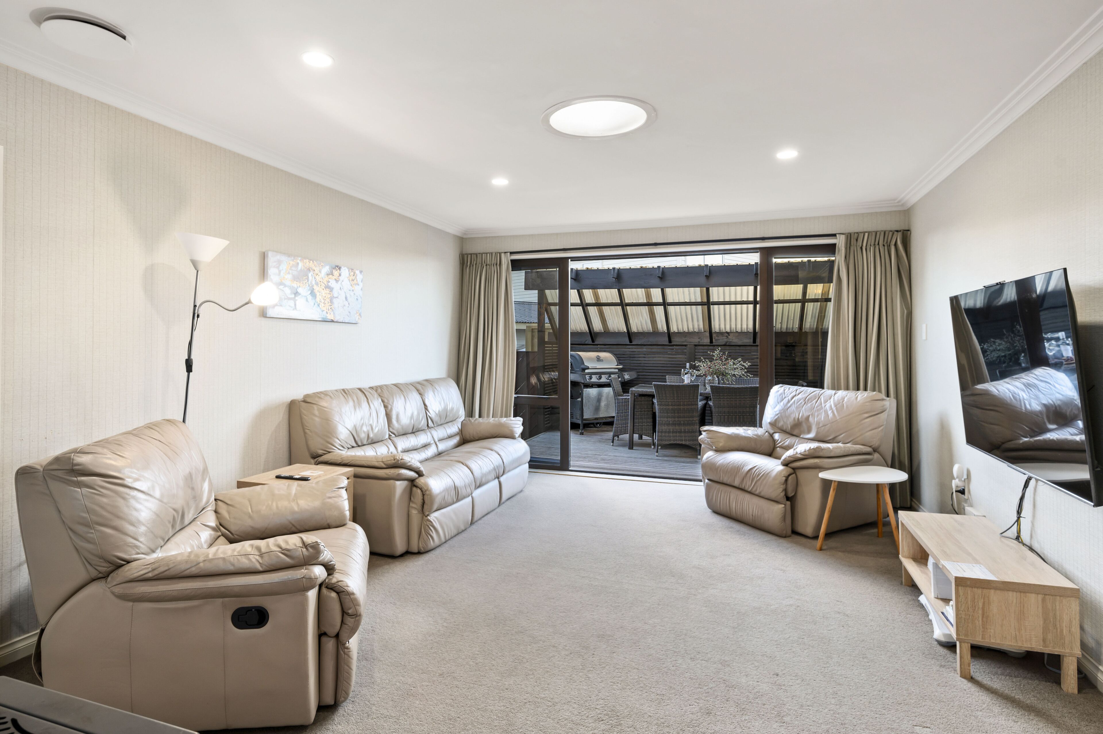 Taupo Escape - Rainbow Point Holiday Home - Taupō