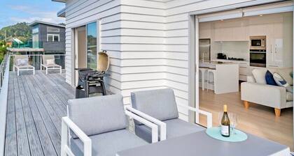 Coastal Pearl - Matarangi Holiday Home