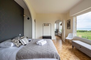 4 Schlafzimmer, Bügeleisen/Bügelbrett, kostenloses WLAN, Bettwäsche