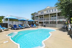 Pool - White Porpoise | 255 ft from the beach | Private Pool | Corolla (Corolla)