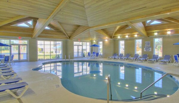 Indoor pool, outdoor pool