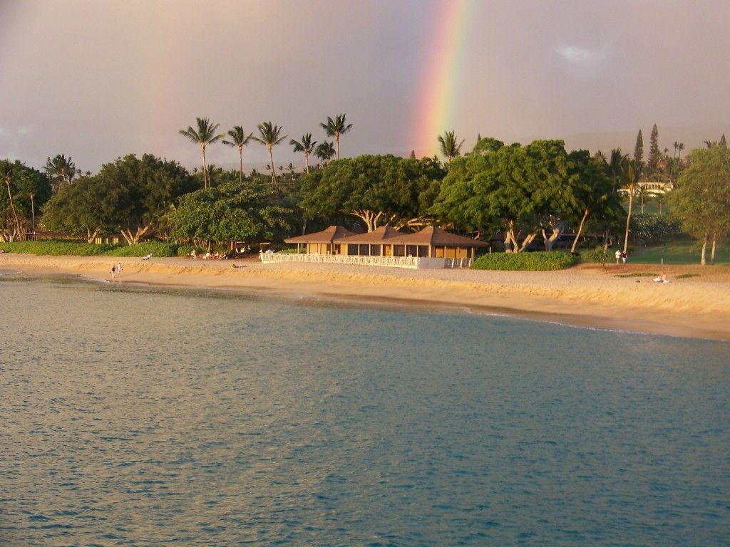 靠近海滩、沙滩椅、沙滩毛巾
