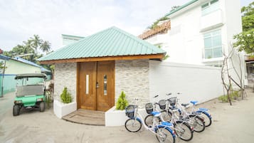 Mặt tiền nơi lưu trú
