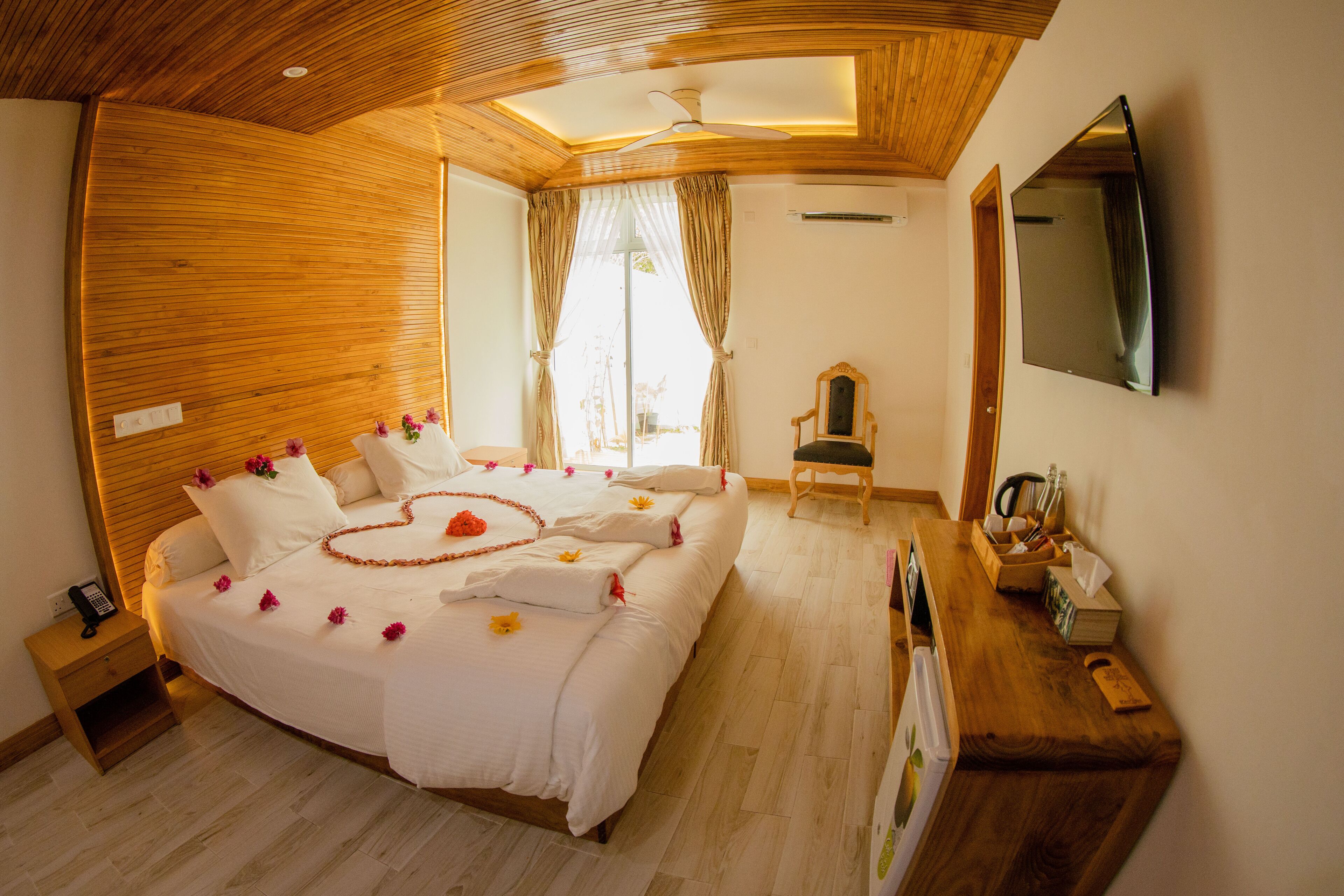 Foto - PERLA Dhangethi