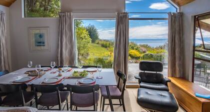 Kanuka House - Kaiteriteri Holiday Home