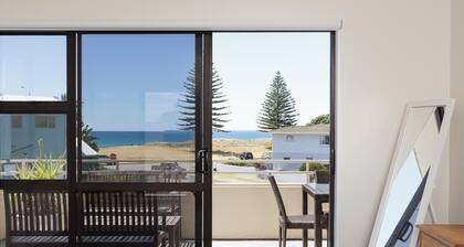 Sand Castles - Mount Maunganui Holiday Home