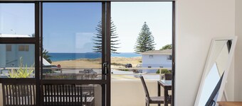 Sand Castles - Mount Maunganui Holiday Home