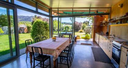 Marahau Magic - Marahau Bach