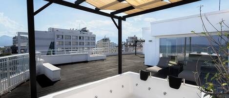 Mediterranean Suite with Panoramic Terrace | Terraço/pátio